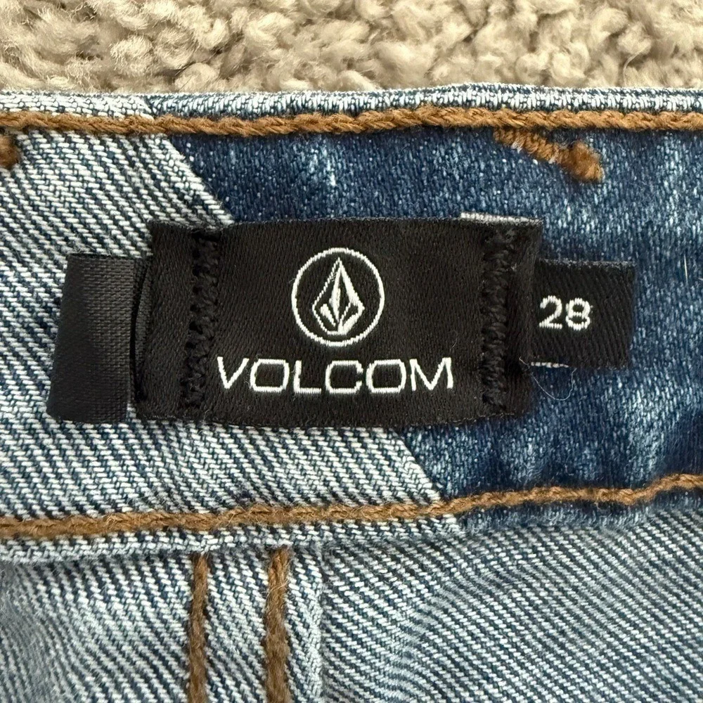 Volcom girlfriend fit